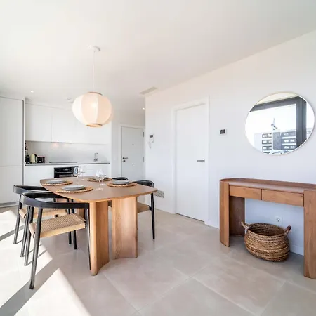 The West Breeze 2bedroom Poolview Terrace, Higueron West, *